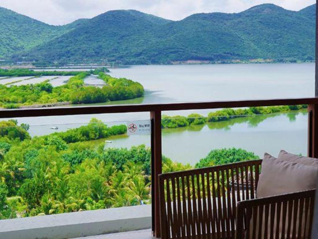 Narada Resort Hotel Sanya Pleasant Bay Exteriör bild