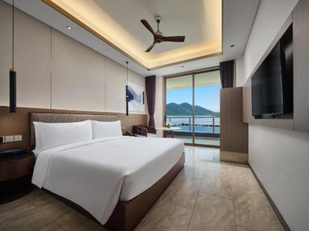 Narada Resort Hotel Sanya Pleasant Bay Exteriör bild