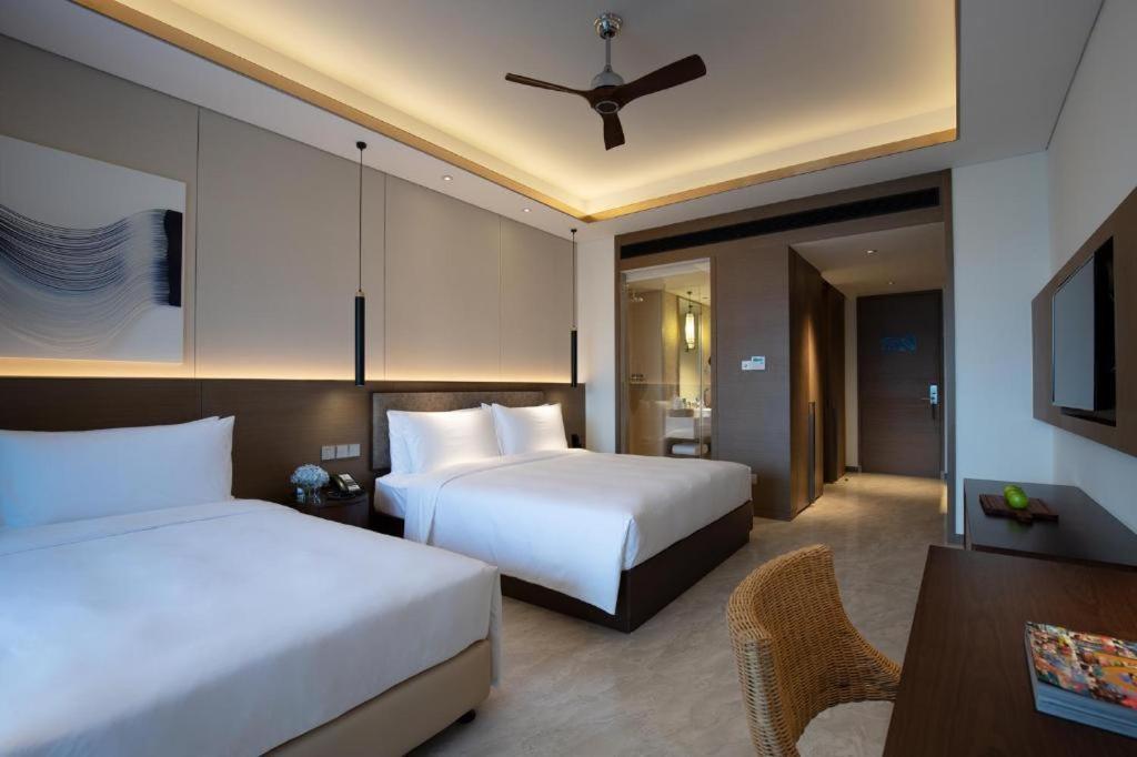 Narada Resort Hotel Sanya Pleasant Bay Exteriör bild
