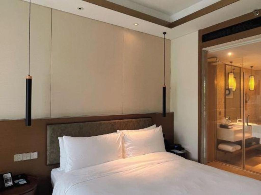 Narada Resort Hotel Sanya Pleasant Bay Exteriör bild