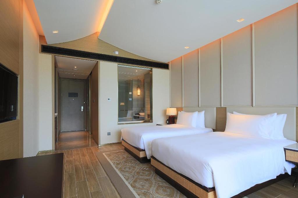 Narada Resort Hotel Sanya Pleasant Bay Exteriör bild