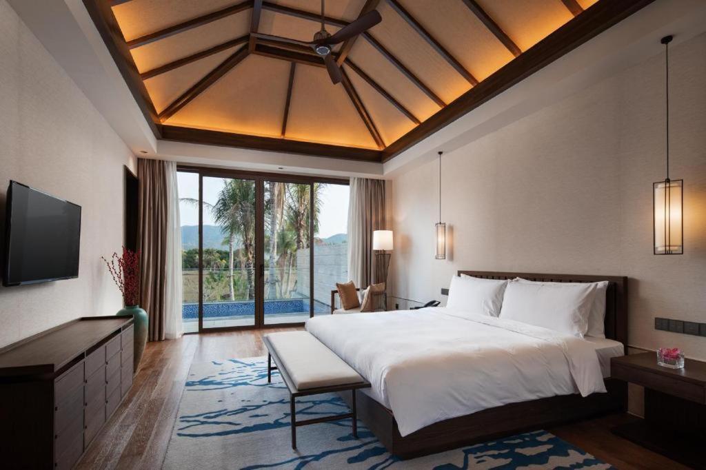 Narada Resort Hotel Sanya Pleasant Bay Exteriör bild